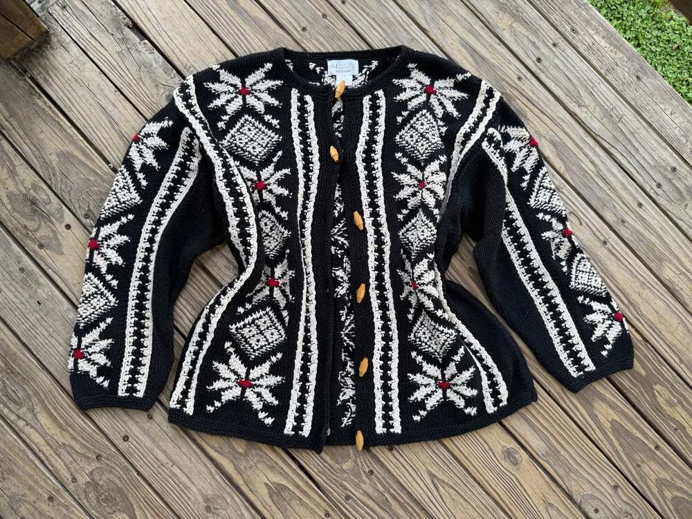 Vintage Adolfo Collectibles Nordic Snowflake Knit Cardigan with Wooden Toggle Bu